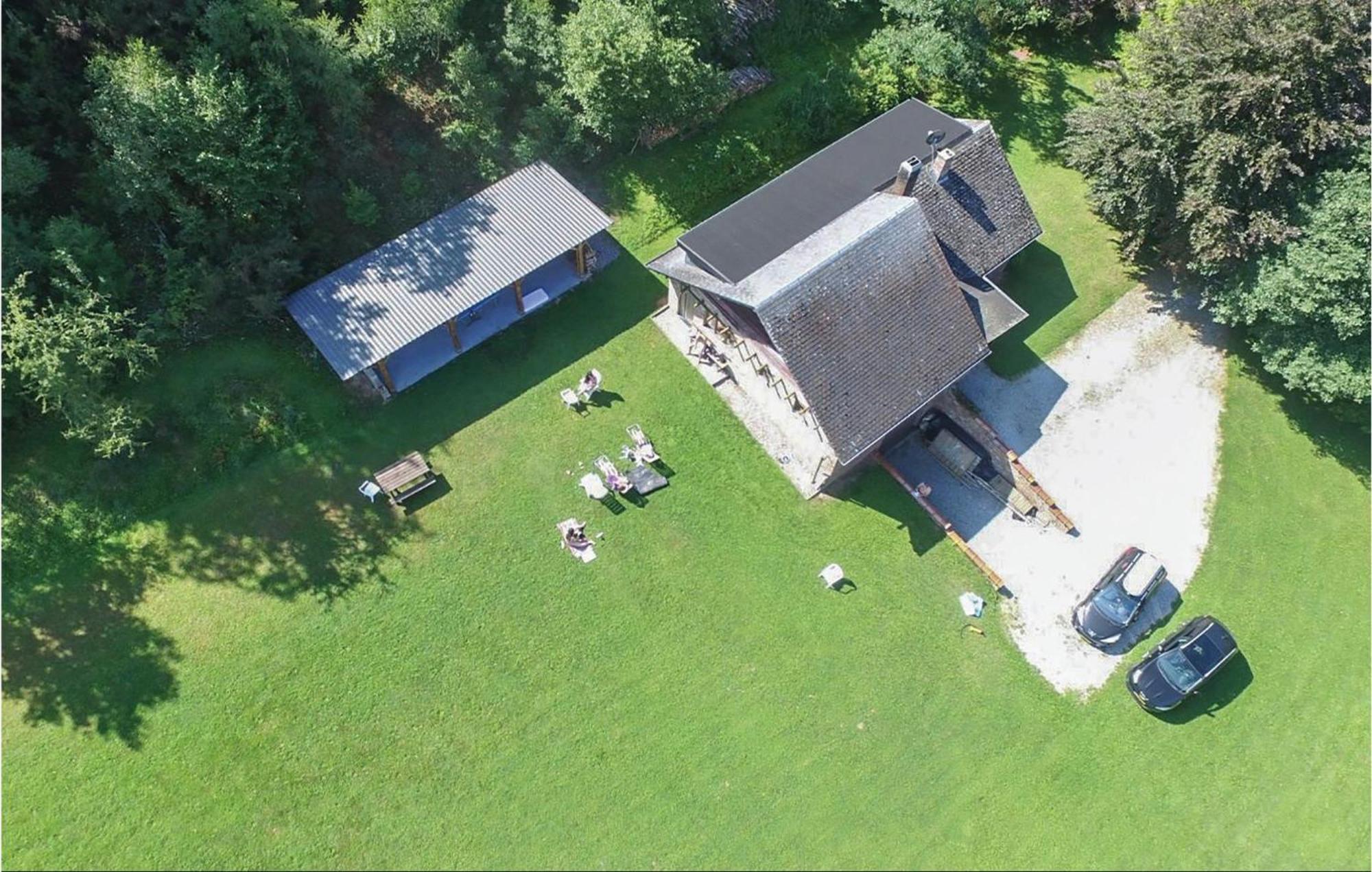 Thanville Pondrome Exterior photo